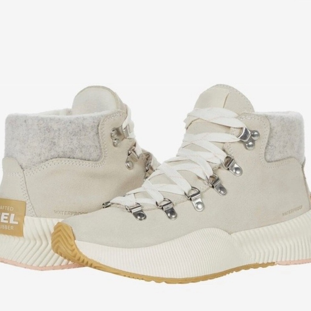 Sorel Out N About Conquest WP Boots NEW in Box